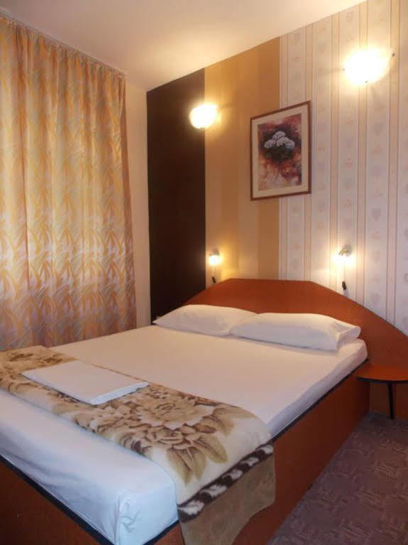 Hotel Holiday Eforie Nord Zewnętrze zdjęcie