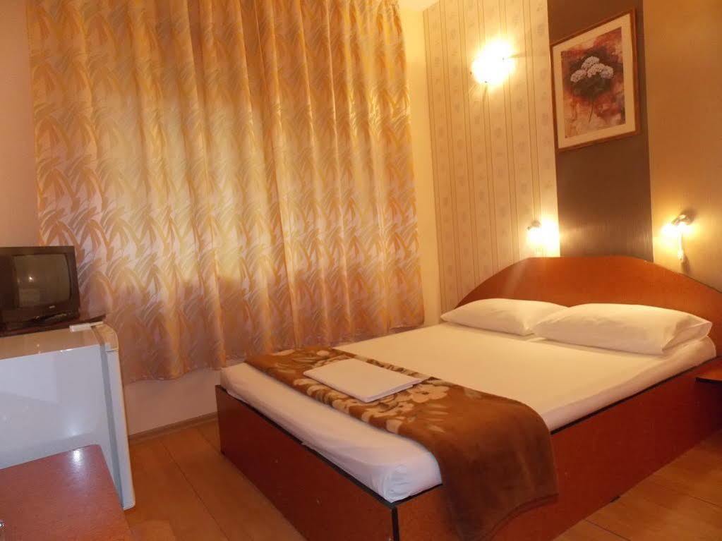 Hotel Holiday Eforie Nord Zewnętrze zdjęcie