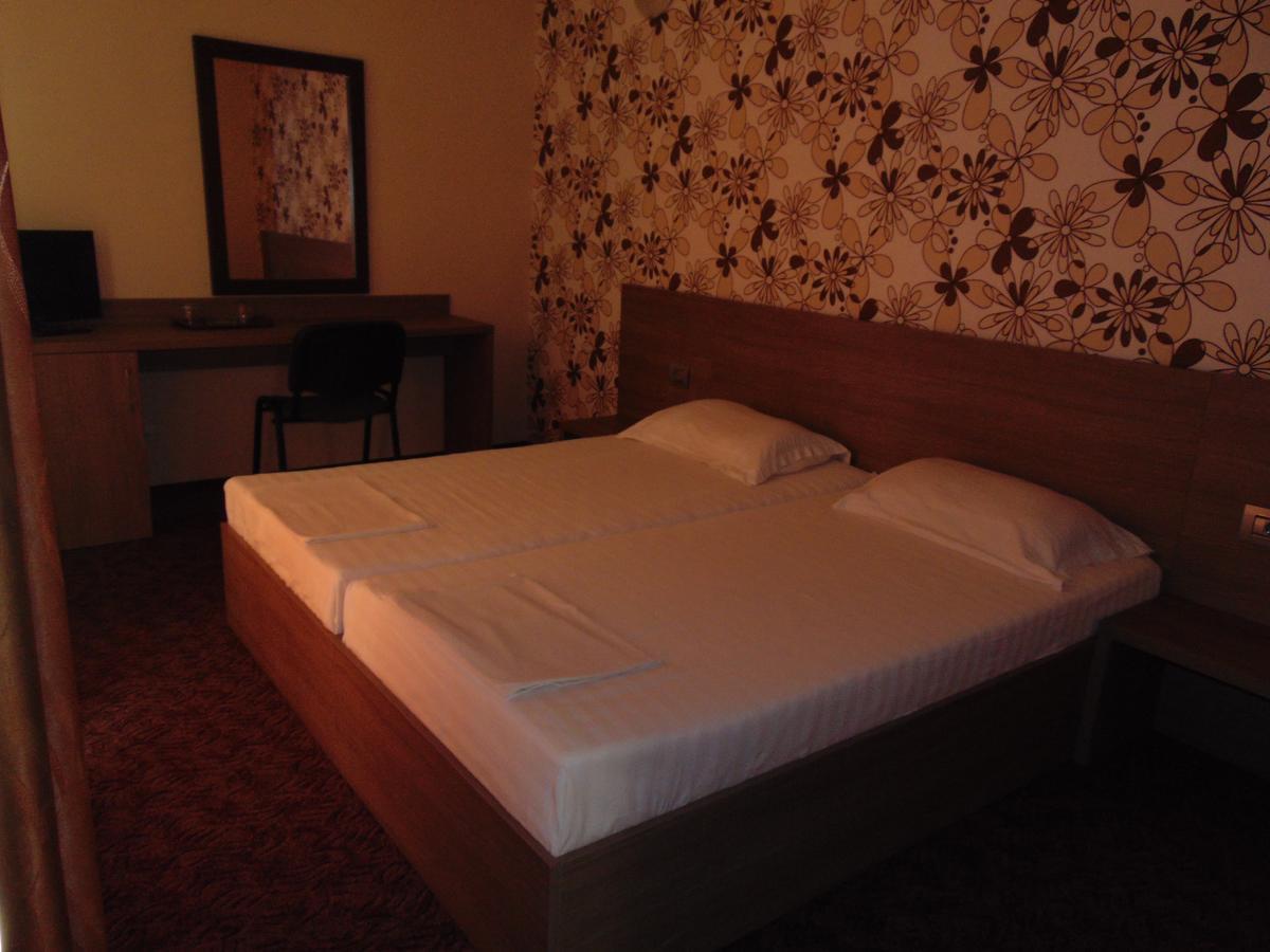 Hotel Holiday Eforie Nord Zewnętrze zdjęcie