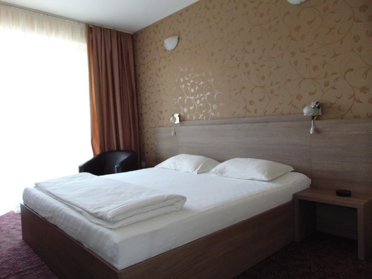 Hotel Holiday Eforie Nord Zewnętrze zdjęcie