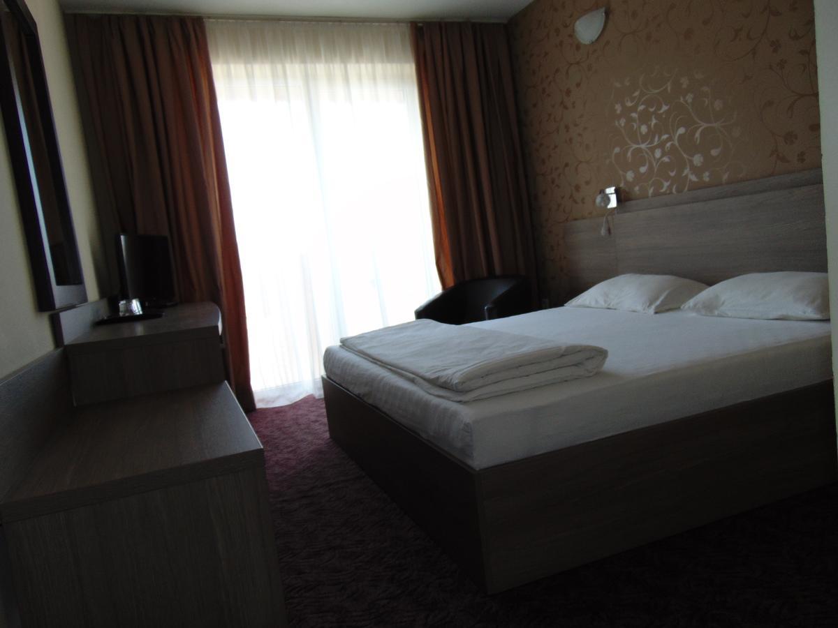 Hotel Holiday Eforie Nord Zewnętrze zdjęcie