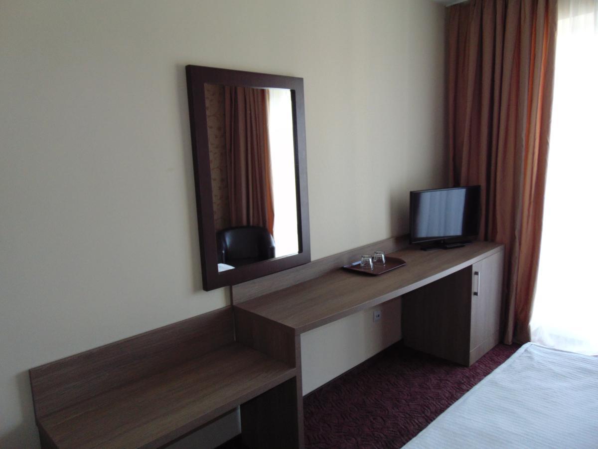 Hotel Holiday Eforie Nord Zewnętrze zdjęcie